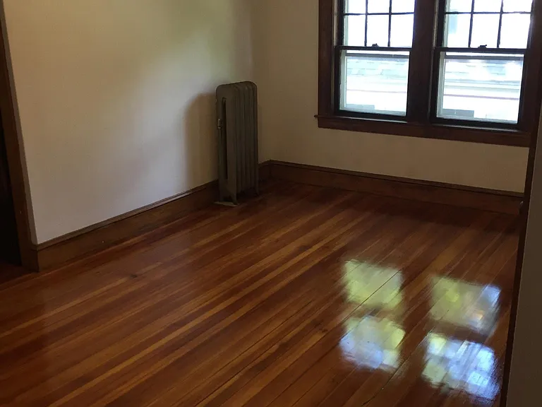 165 Crescent St #4 — Photo 1