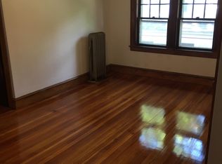 165 Crescent St #4, Northampton, MA 01060