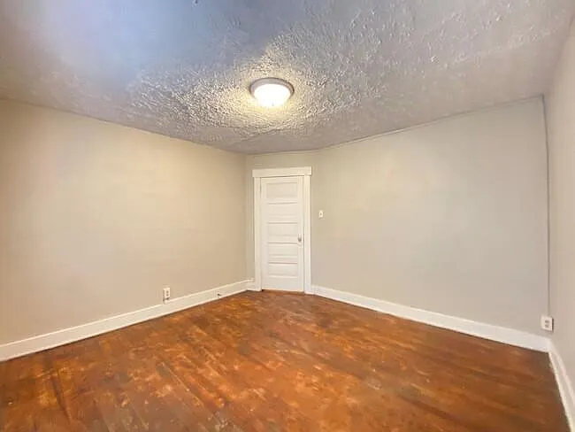 Unit Photo