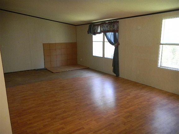 4th image of 29716 N Schwachtgen Rd