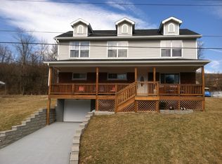 6818 Taylor Rd, Cincinnati, OH 45248