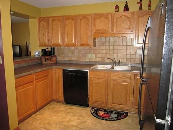 2nd image of 1290 Village Centre Dr Unit 1