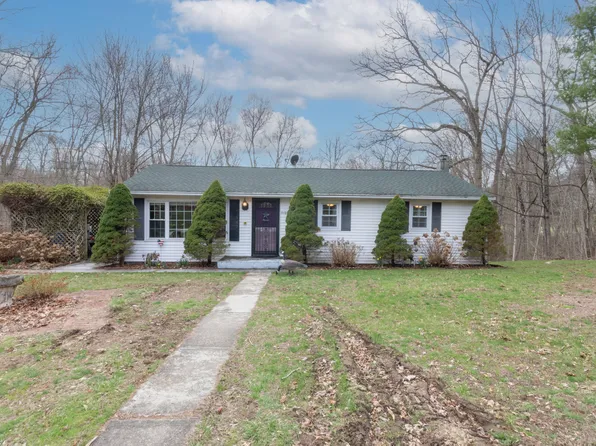 61 Collelo Avenue, Plainfield, CT 06354