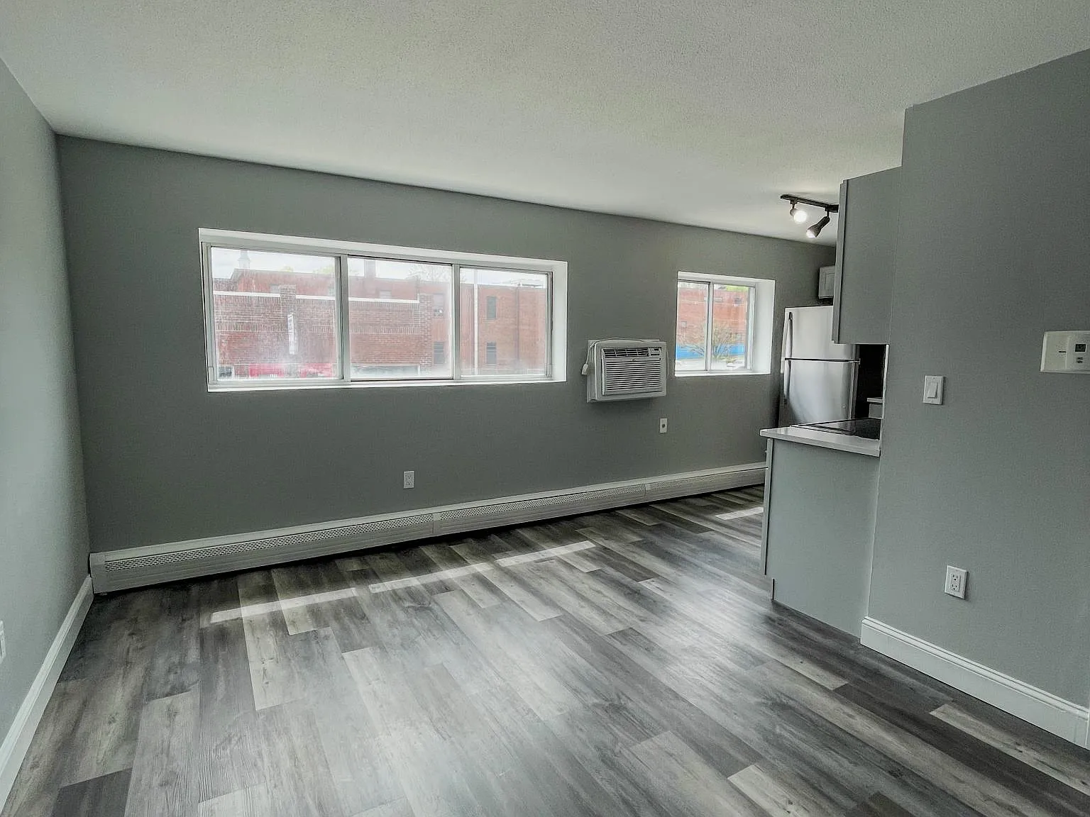 181 School St — Photo 4