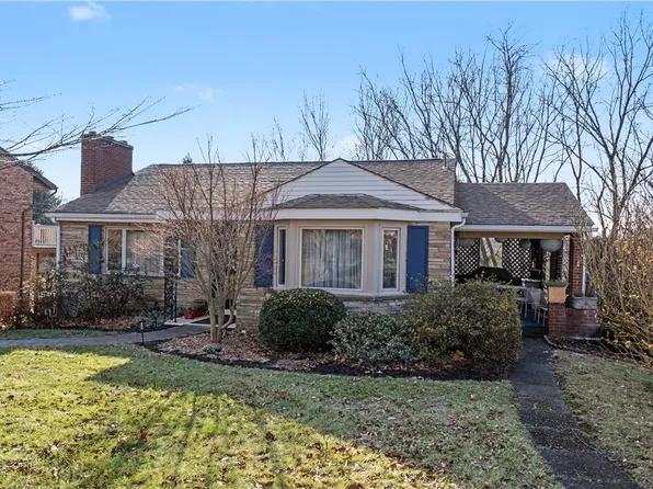 77 Coraopolis Rd, Coraopolis, PA 15108