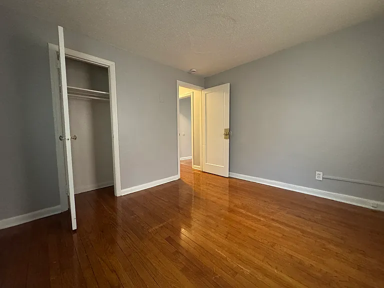 35-03 Hughes St #35-03 — Photo 8