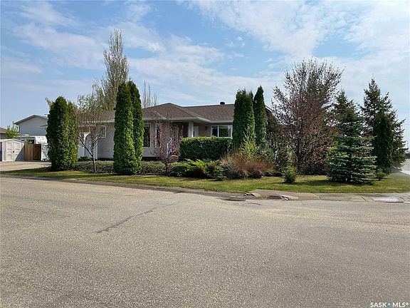 2nd image of 599 Mahon Dr