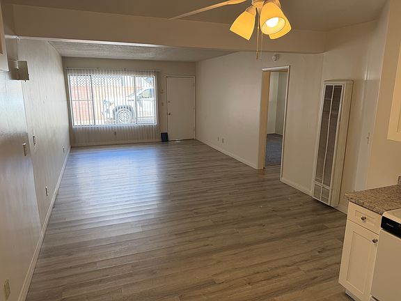 3rd image of 15746 Blaine Ave APT 3