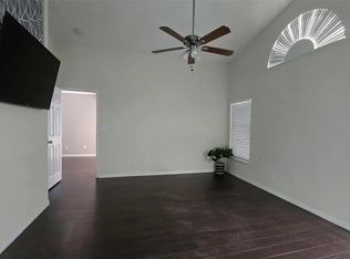 15980 49th St N, Clearwater, FL 33762