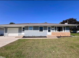 2306 15th Ave, Eldora, IA 50627