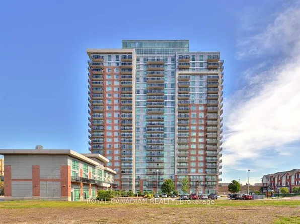 215 Queen St E, Brampton, ON