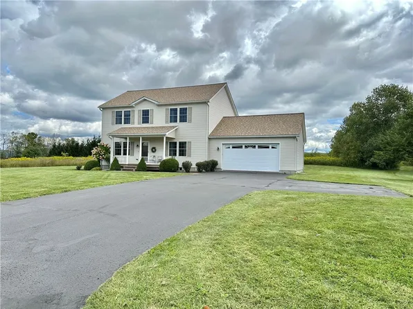 24 Cole Dr, Norwich, NY 13815