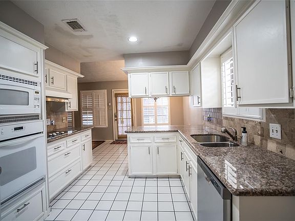 4th image of 2811 N Blue Meadow Cir