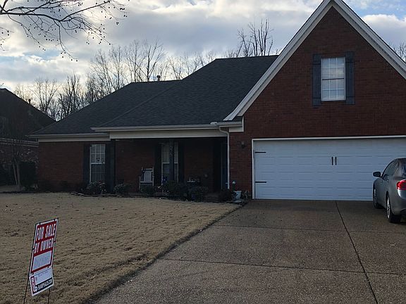 2nd image of 1075 Deer Creek Dr