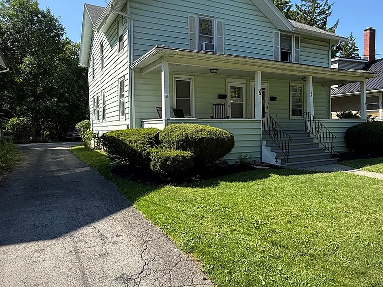 28 Brooklyn Ave — Photo 5