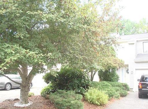 1st image of 68 Samuel Dr