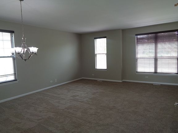 5th image of 3401 Bradbury Cir
