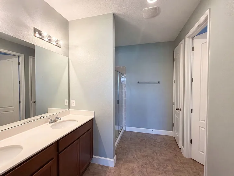 408 Buchannan Dr — Photo 6