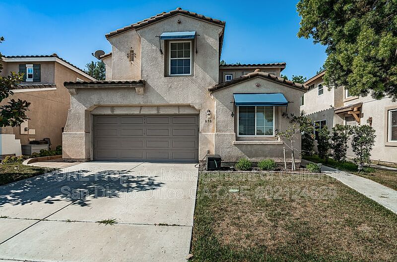 1st image of 890 Yosemite Dr