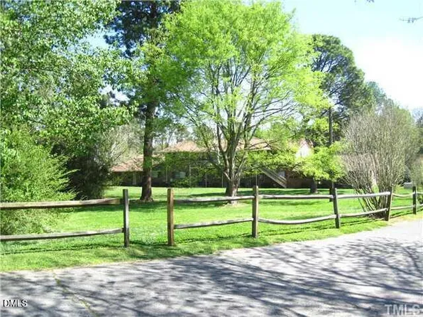 130 S Estes Dr #G-5, Chapel Hill, NC 27514