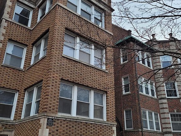 4th image of 447 W Oakdale Ave