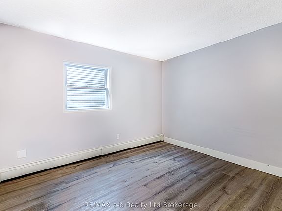 4th image of 14 Victor St