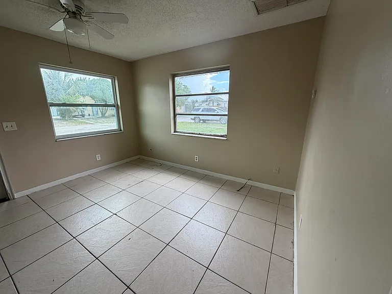 3654 Coconut Rd — Photo 2