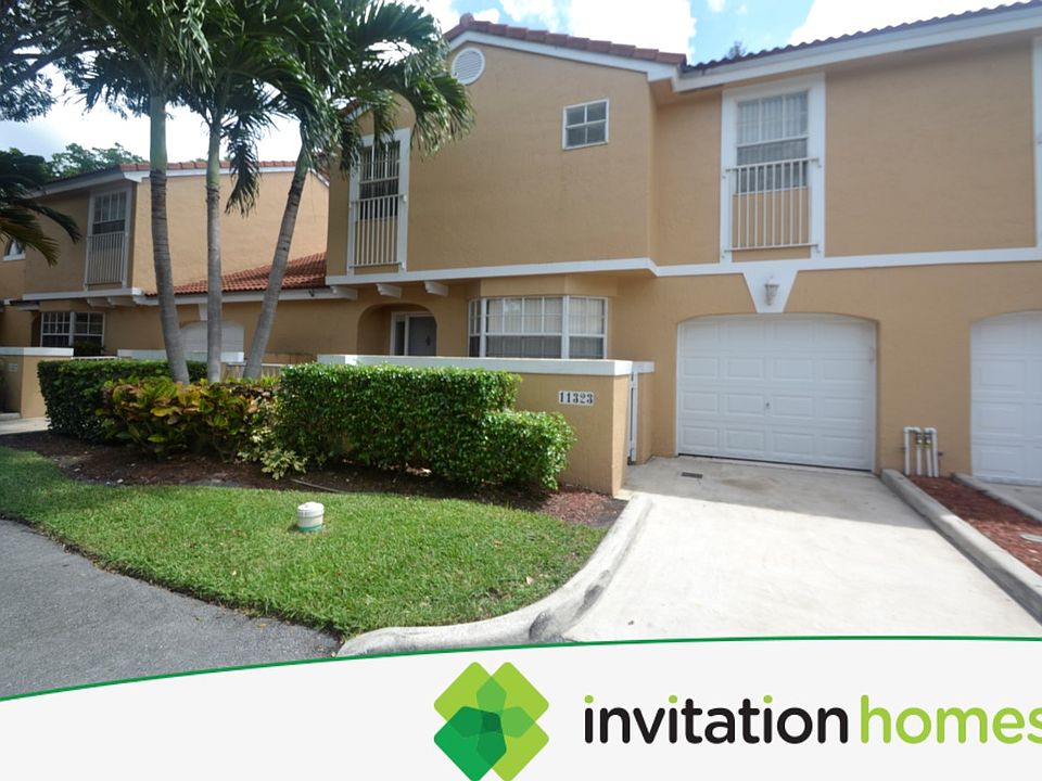 1st image of 11323 Lakeview Dr #3N
