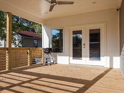 Back yard first floor deck