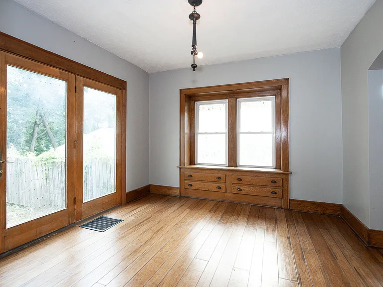 888 Harrison Ave — Photo 24
