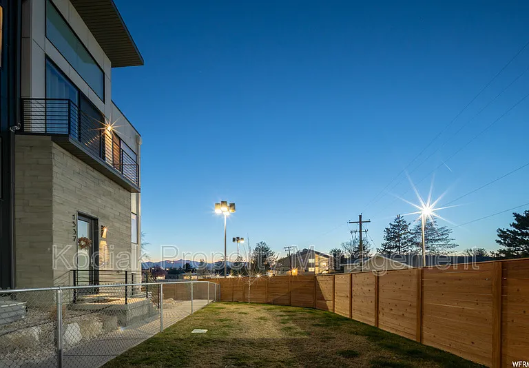 1541 E Talo Ct — Photo 45