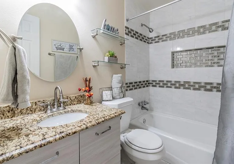 824 Kingswood Ave — Photo 6
