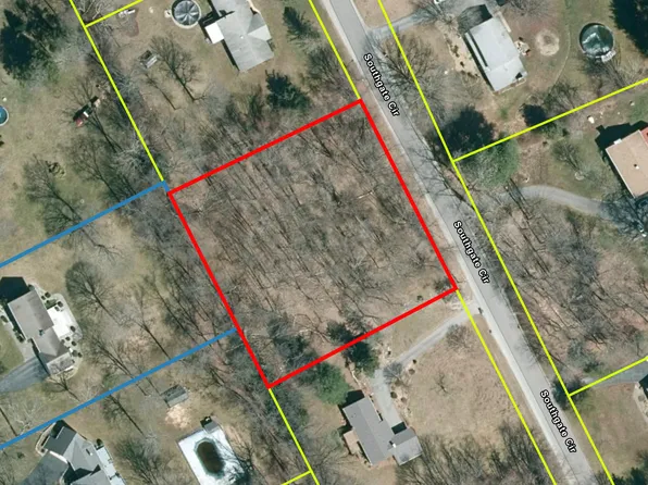 19 Southgate Circle, Franklin, CT 06254