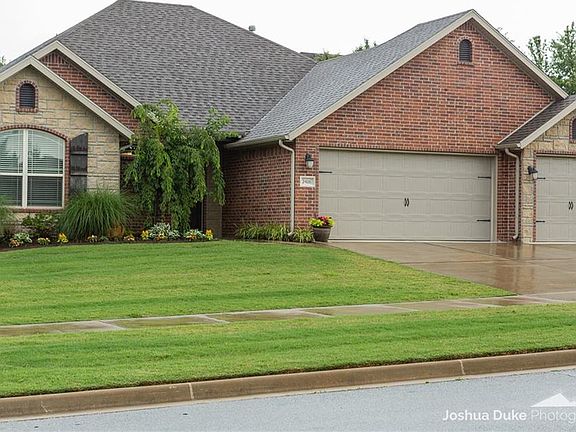 2nd image of 2406 N Silk Rose Ave