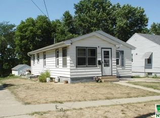 1425 S Nicollet St, Sioux City, IA 51106