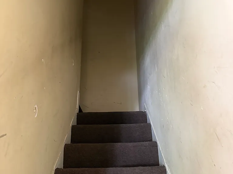 Steps up to apartment 2