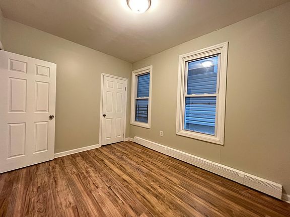 3rd image of 235 Peshine Ave APT 1