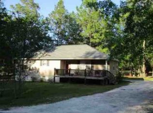 217 McLeod Dr, Swainsboro, GA 30401