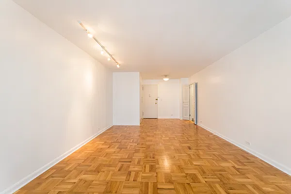 Rented by Samuel Realty Group LLC | media 3