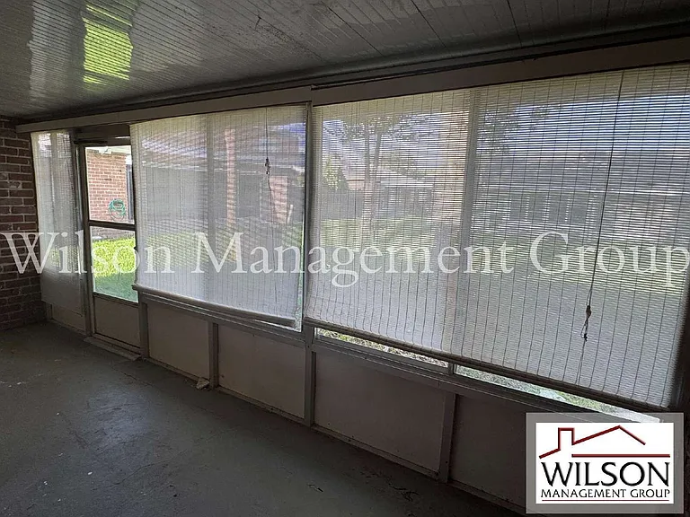 1241 Heritage Ln — Photo 15