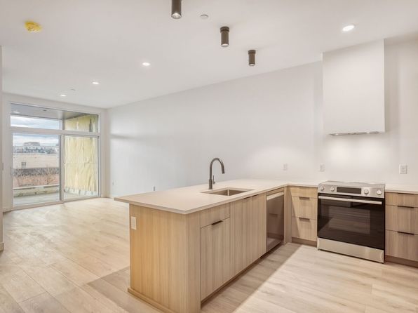 1717 N Washington St #6a2975c53