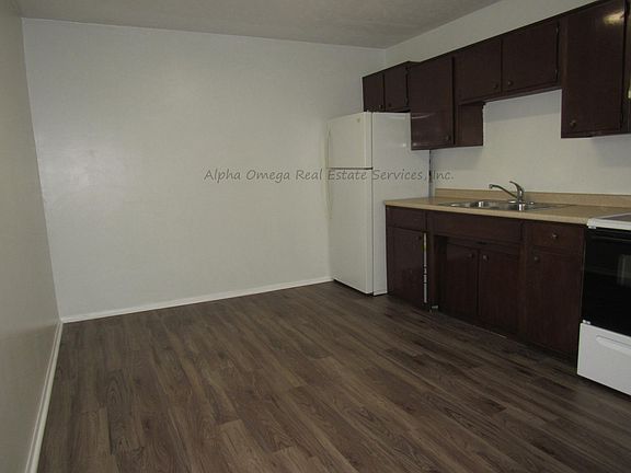 4th image of 1190 Lois Ln #6