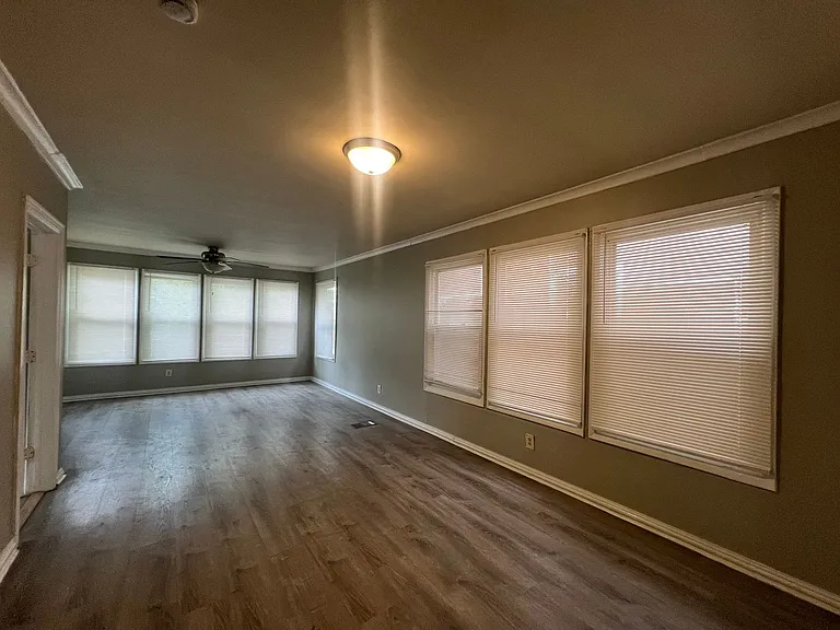 7202 S Marshfield Ave — Photo 15