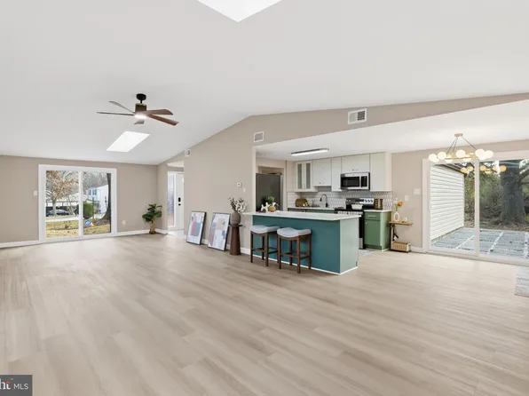 9029 Flicker Pl, Columbia, MD 21045