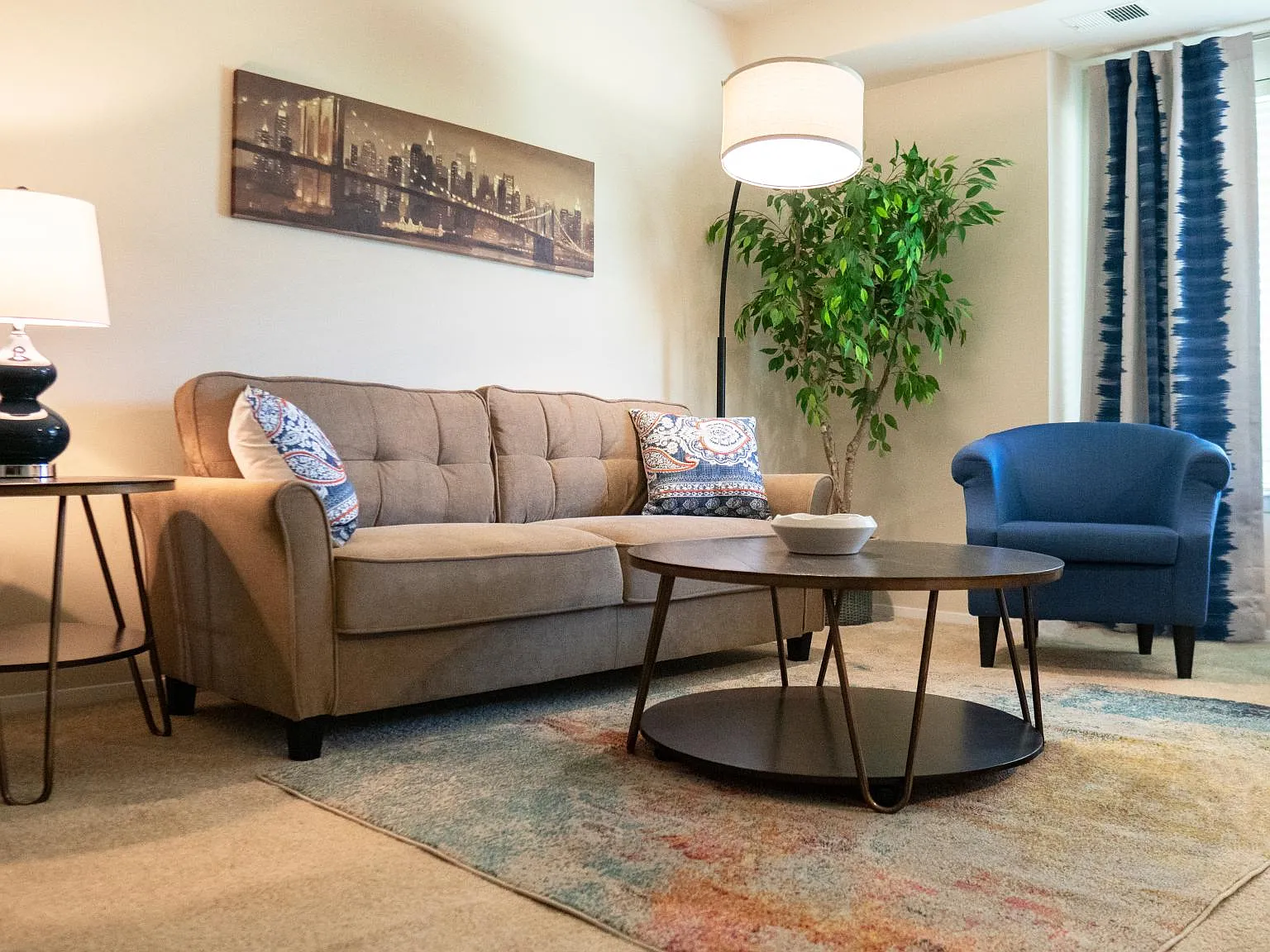 Rossbrooke Apartments and Townhomes — Photo 4