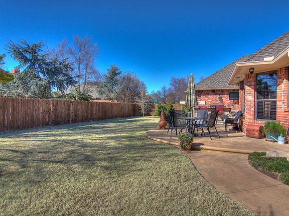 3rd image of 12301 Lorien Way