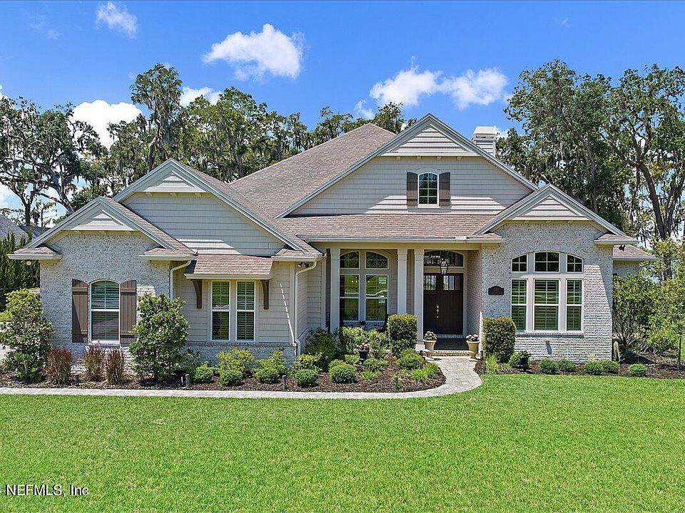 1st image of 380 HALLOWES Cove