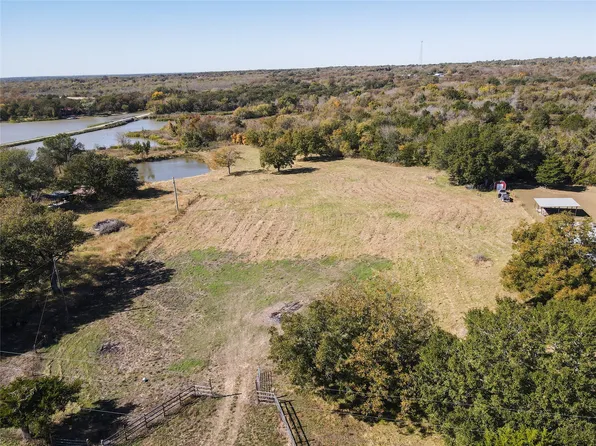 306 Fm 2705, Mexia, TX 76667