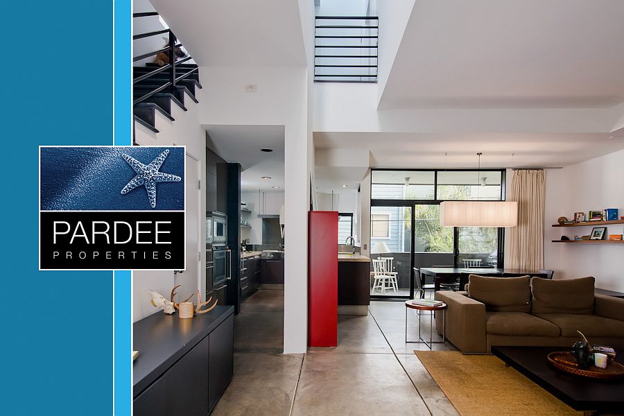 1st image of 422 S Venice Blvd #2