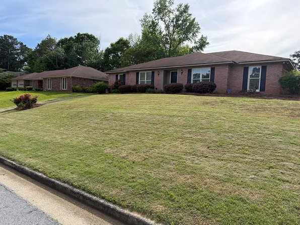 6847 Raintree Dr, Columbus, GA 31909